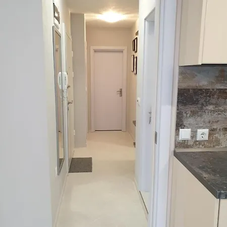 New The Twins Two-bedroom, 3 At 15 Tsani Ginchev Street, Floor 2 * Warna