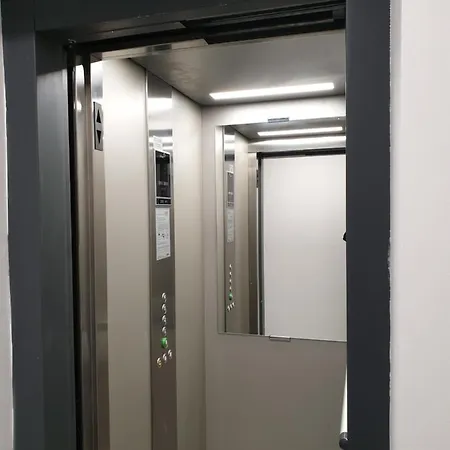 Lejlighed New The Twins Two-bedroom, 3 At 15 Tsani Ginchev Street, Floor 2 Varna
