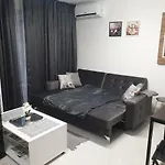 New The Twins Two-bedroom, 3 At 15 Tsani Ginchev Street, Floor 2 * 瓦爾納