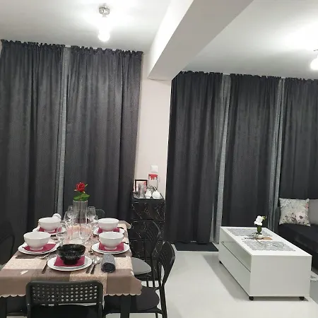 Apartment New The Twins Two-bedroom, 3 At 15 Tsani Ginchev Street, Floor 2